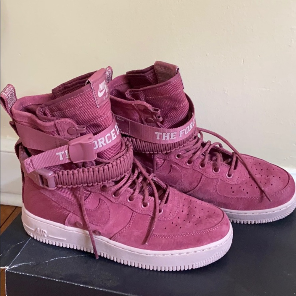 Nike shoes